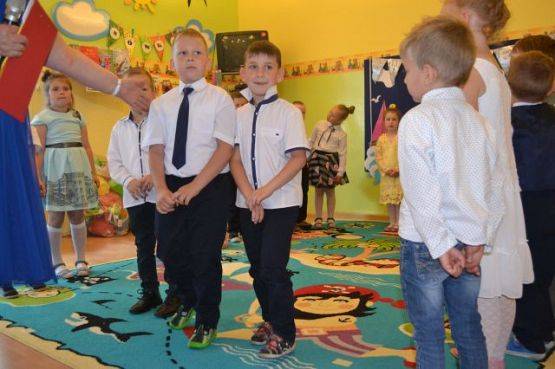 Grafika #25: Zakończenie roku przedszkolnego.