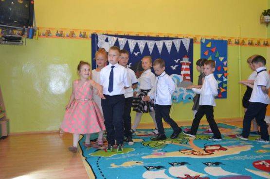 Grafika #27: Zakończenie roku przedszkolnego.