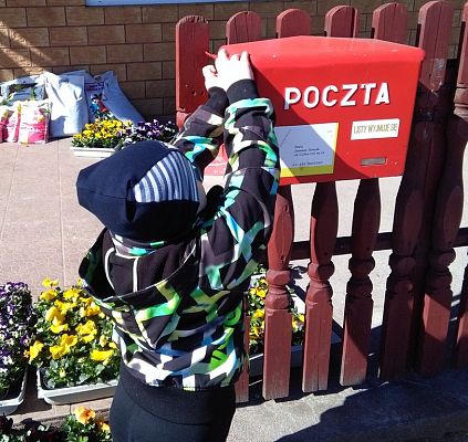 Grafika #12: "Pocztówkowe Przedszkole"