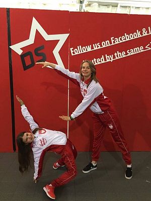 Grafika #3: Nasz uczennica na podium podczas Mistrzostw Świata w tańcu hip hop w Chorwacji