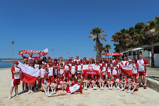 Grafika #16: Nasz uczennica na podium podczas Mistrzostw Świata w tańcu hip hop w Chorwacji