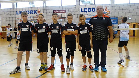 Grafika #3: V Ogólnopolski Turniej Minipiłki Siatkowej Chłopców o Puchar Wójta Gminy Nowa Wieś Lęborska Komputronik Cup 2017