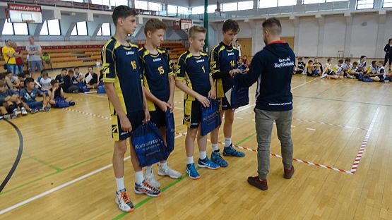 Grafika #14: V Ogólnopolski Turniej Minipiłki Siatkowej Chłopców o Puchar Wójta Gminy Nowa Wieś Lęborska Komputronik Cup 2017