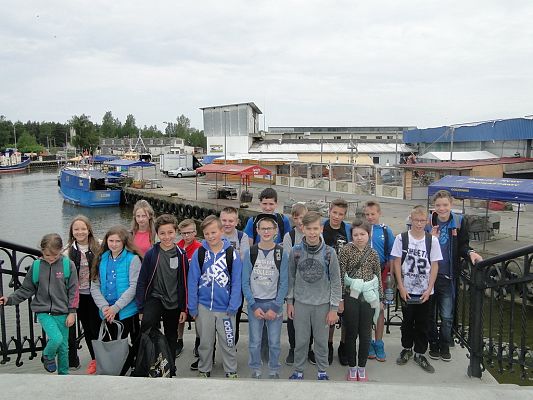 Grafika #0: Wycieczka klasy V