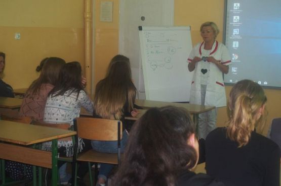 Grafika #1: Nietypowa lekcja Wychowania do życia w rodzinie- spotkanie z położną