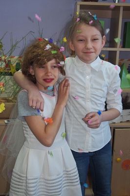 Grafika #12: Ślub Mieszka i Dobrawy oraz koronacja pierwszego króla Polski na lekcji historii