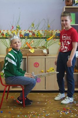 Grafika #16: Ślub Mieszka i Dobrawy oraz koronacja pierwszego króla Polski na lekcji historii