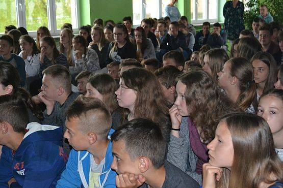 Grafika #2: Żywa lekcja historii