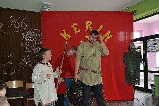 Grafika #7: Żywa lekcja historii