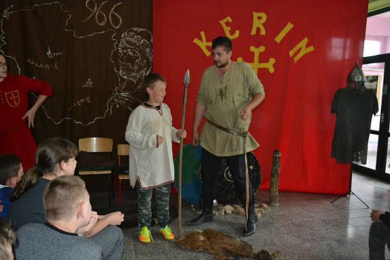 Grafika #8: Żywa lekcja historii