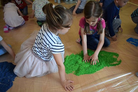 Grafika #3: Zabawy z kolorowym ryżem