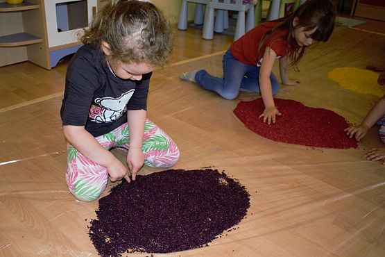 Grafika #4: Zabawy z kolorowym ryżem