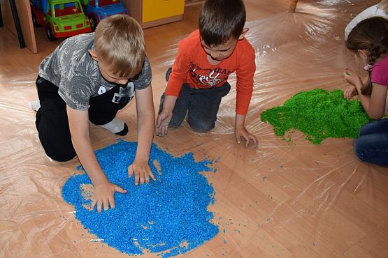 Grafika #5: Zabawy z kolorowym ryżem