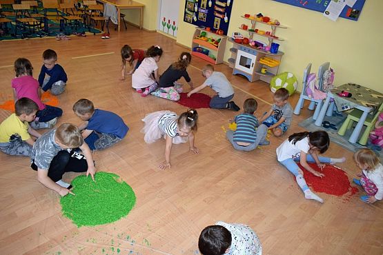 Grafika #9: Zabawy z kolorowym ryżem