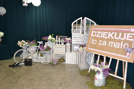 Grafika #0: "Dziękuję - to za mało" - koncert dla mam