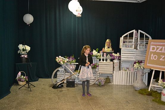 Grafika #3: "Dziękuję - to za mało" - koncert dla mam