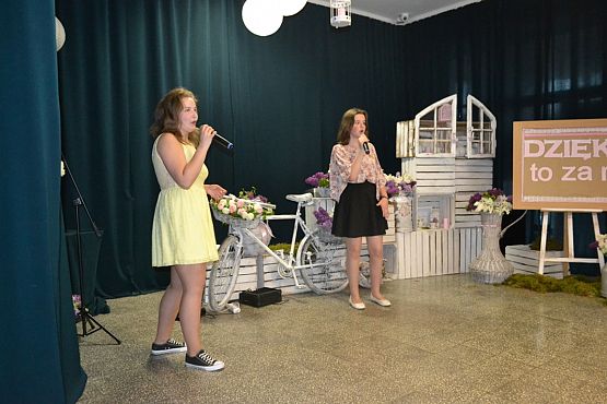 Grafika #18: "Dziękuję - to za mało" - koncert dla mam