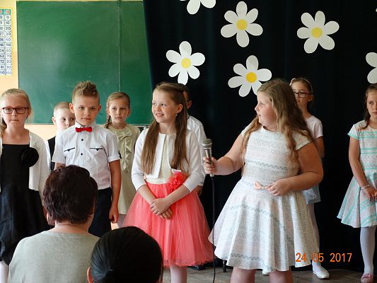 Grafika #4: Dzień Mamy i Taty w 2a