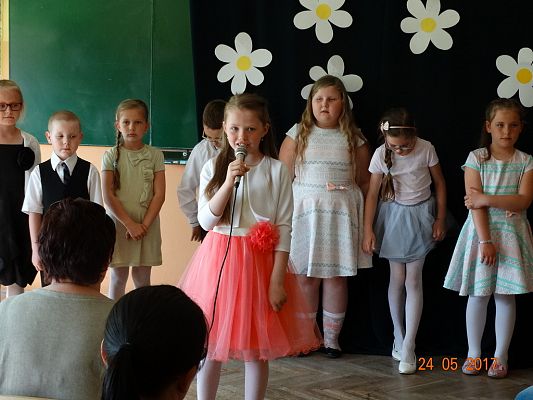 Grafika #11: Dzień Mamy i Taty w 2a