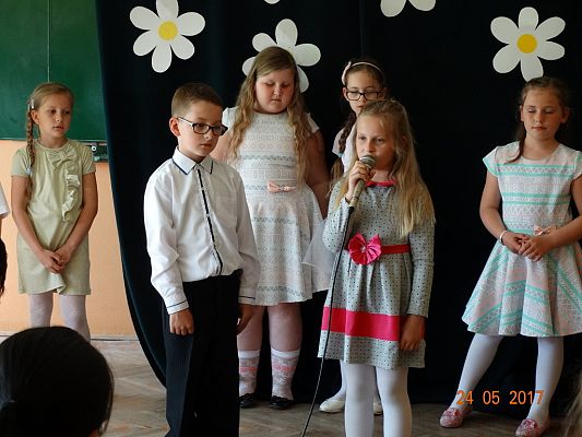 Grafika #13: Dzień Mamy i Taty w 2a