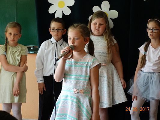 Grafika #14: Dzień Mamy i Taty w 2a