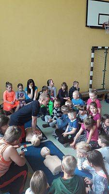 Grafika #13: Bezpieczna droga do szkoły