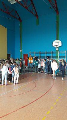 Grafika #16: Bezpieczna droga do szkoły