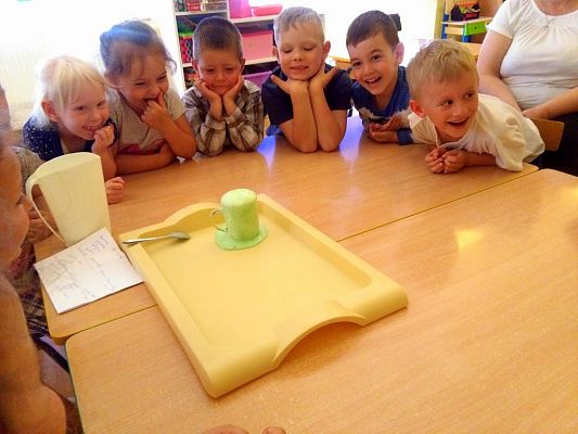 Grafika #5: Kolorowy tydzień w przedszkolu