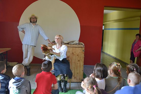 Grafika #11: Wiosenny kurnik