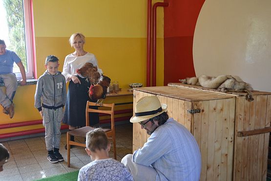 Grafika #16: Wiosenny kurnik