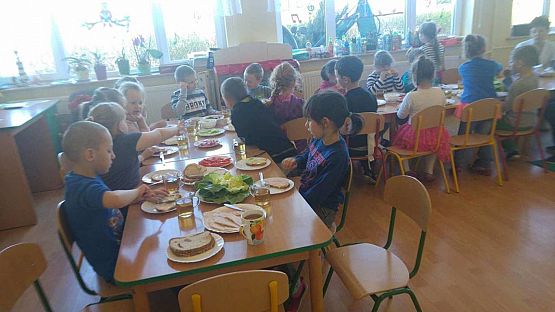 Grafika #5: Niecodzienne śniadanie w przedszkolu