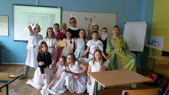 Grafika #7: Klasa IV na Górze Olimp