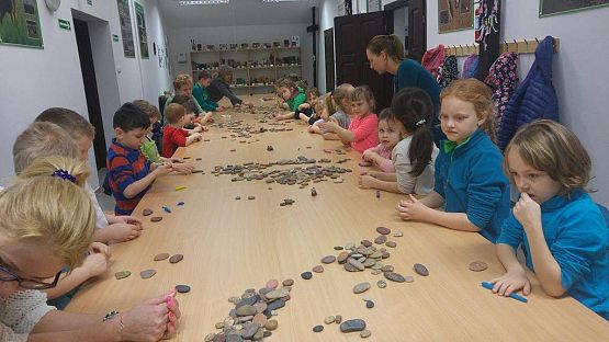 Grafika #6: Wycieczka przedszkolaków do Słowińskiego Parku Narodowego