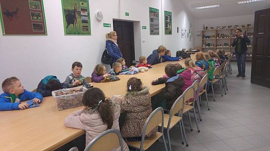 Grafika #12: Wycieczka przedszkolaków do Słowińskiego Parku Narodowego