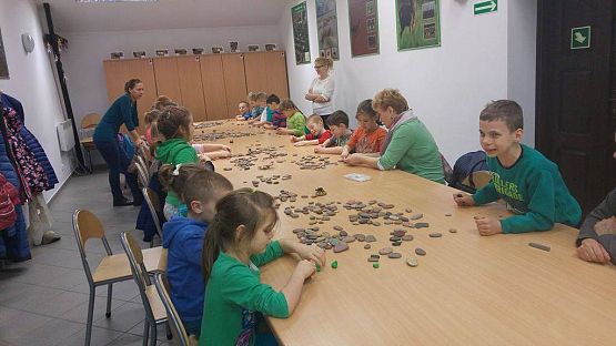 Grafika #13: Wycieczka przedszkolaków do Słowińskiego Parku Narodowego