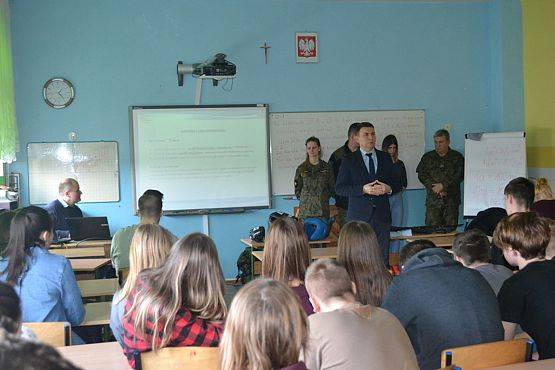 Grafika #0: Spotkanie z przedstawicielami szkoły ponadgimnazjalnej