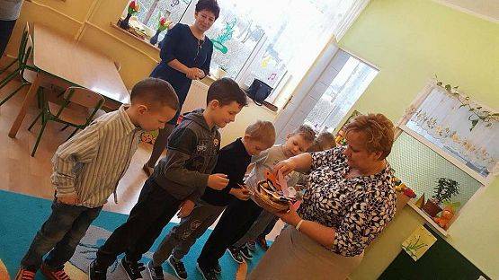 Grafika #1: Dzień Kobiet w Przedszkolu