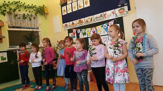 Grafika #2: Dzień Kobiet w Przedszkolu