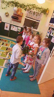 Grafika #12: Dzień Kobiet w Przedszkolu