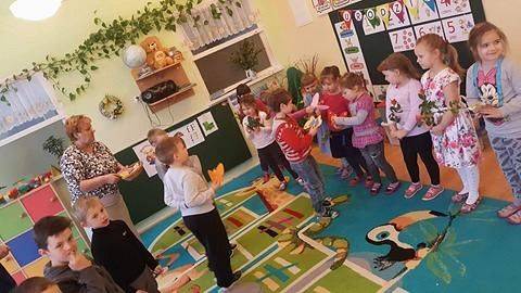 Grafika #13: Dzień Kobiet w Przedszkolu