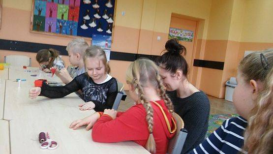 Grafika #9: Warsztaty szycia w IIa