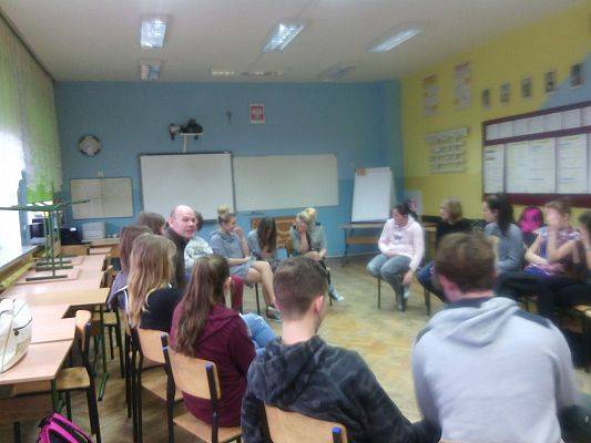 Grafika #1: Warsztaty profilaktyczne Cienka Czerwona Linia