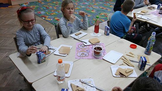 Grafika #10: Słodko w IIa