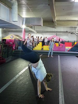 Grafika #12: Z wizytą w Jump!N