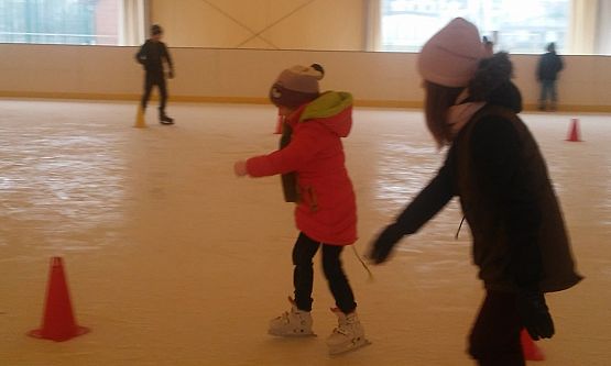 Grafika #10: Klasa 5 i 6 na lodowisku w Łebie