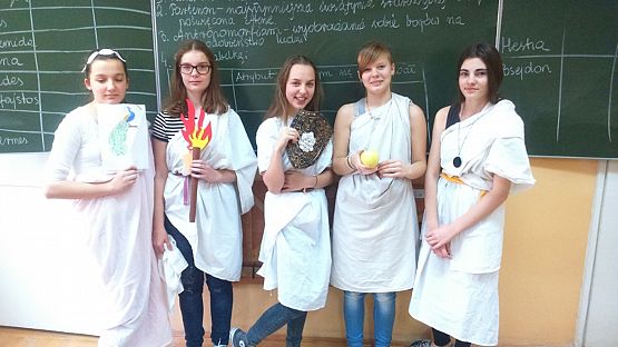 Grafika #10: Bogowie olimpijscy zawitali na lekcjach historii w naszej szkole