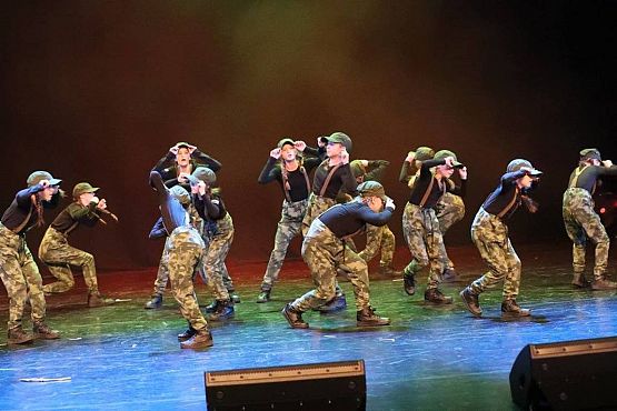 Grafika #0: Taneczne wsparcie Wielkiej Orkiestry Świątecznej Pomocy :)