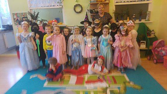 Grafika #41: BAL KARNAWAŁOWY