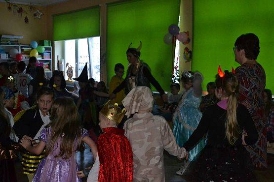 Grafika #1: BAL KARNAWAŁOWY