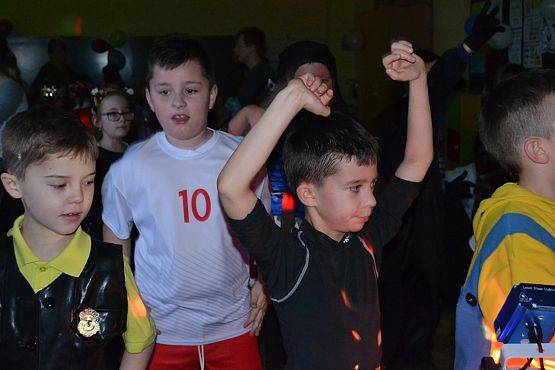 Grafika #4: BAL KARNAWAŁOWY